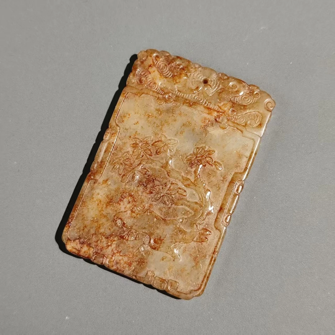 明代和田玉玉鸡挂牌