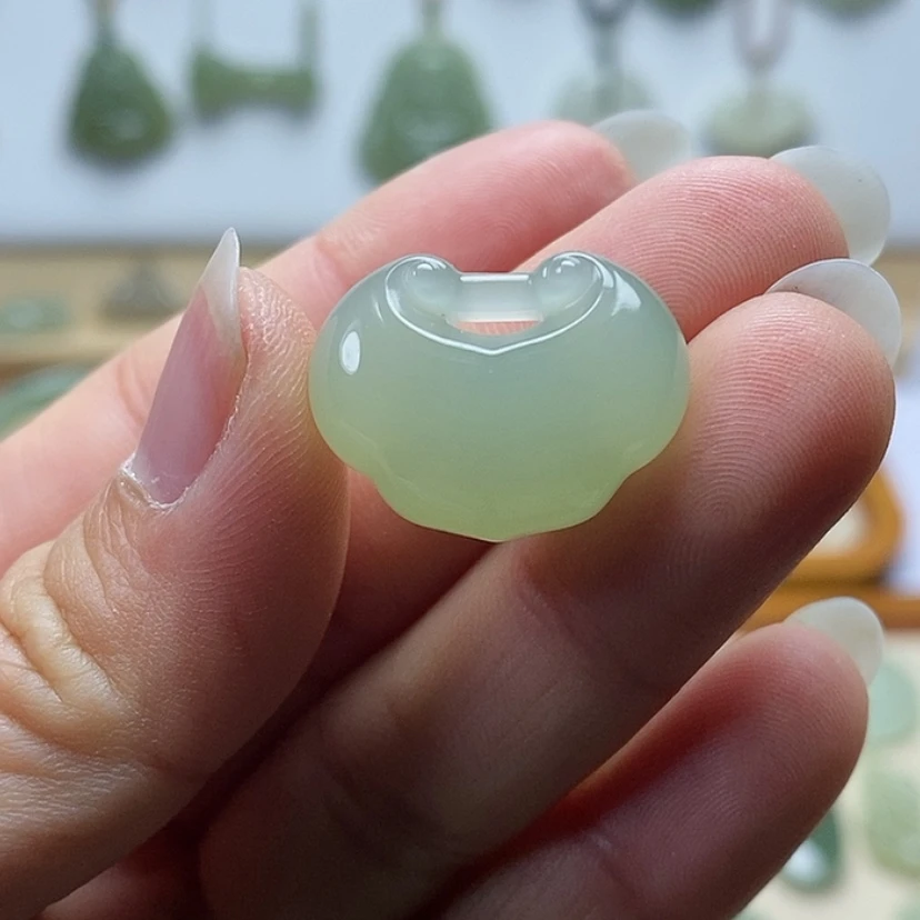 【闪购商品】和田玉颈饰未镶嵌玄*