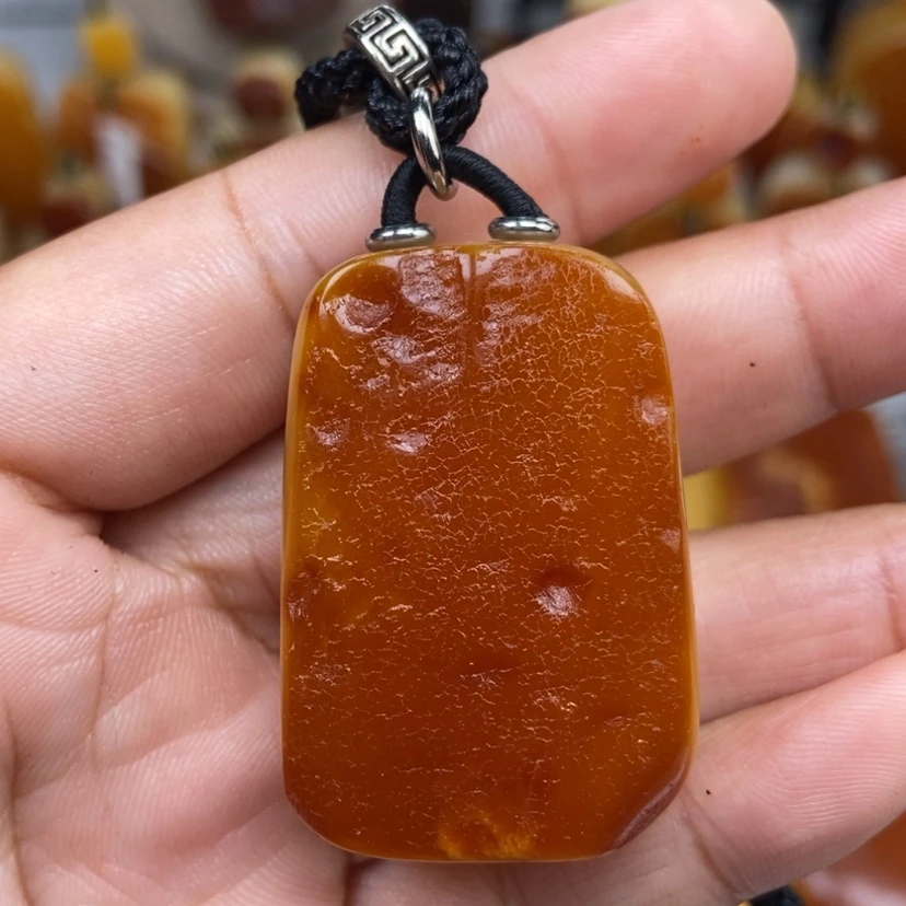 【闪购商品】未镶嵌颈饰琥珀