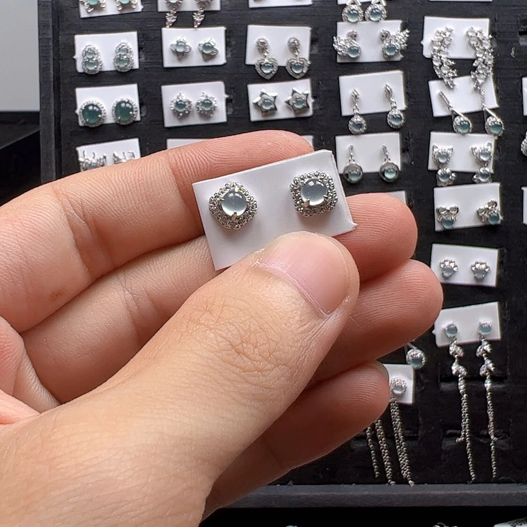 翡翠戒指银S925镶嵌v****e不退不换