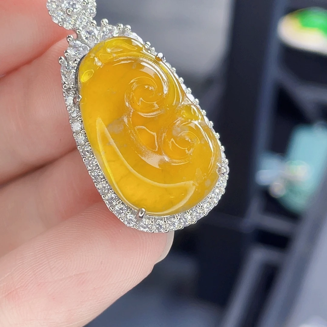 吊坠(不含链)未镶嵌翡翠