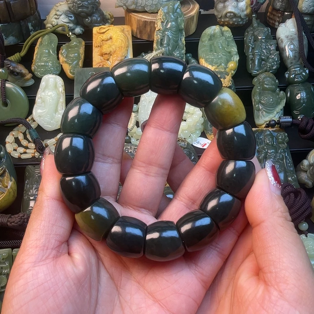 透闪石质玉未镶嵌手链