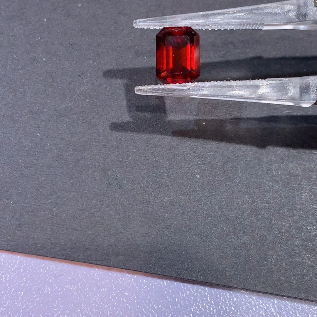 未镶嵌石榴石裸石方6×8