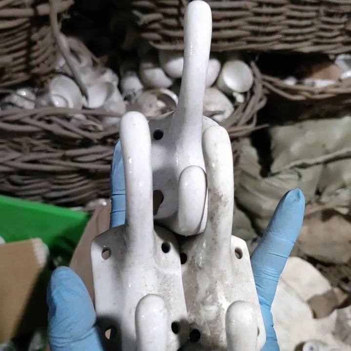 摆件陶瓷盘子碗啥都有