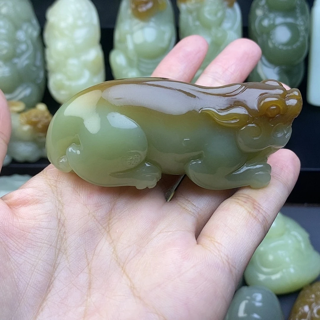 未镶嵌和田玉把件云*间