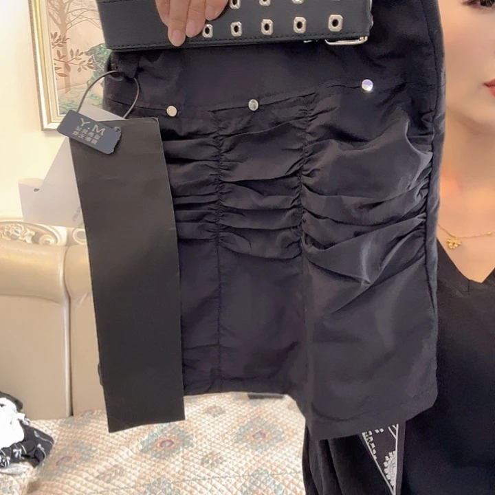 ゞ***金黑色带腰带裙子百搭