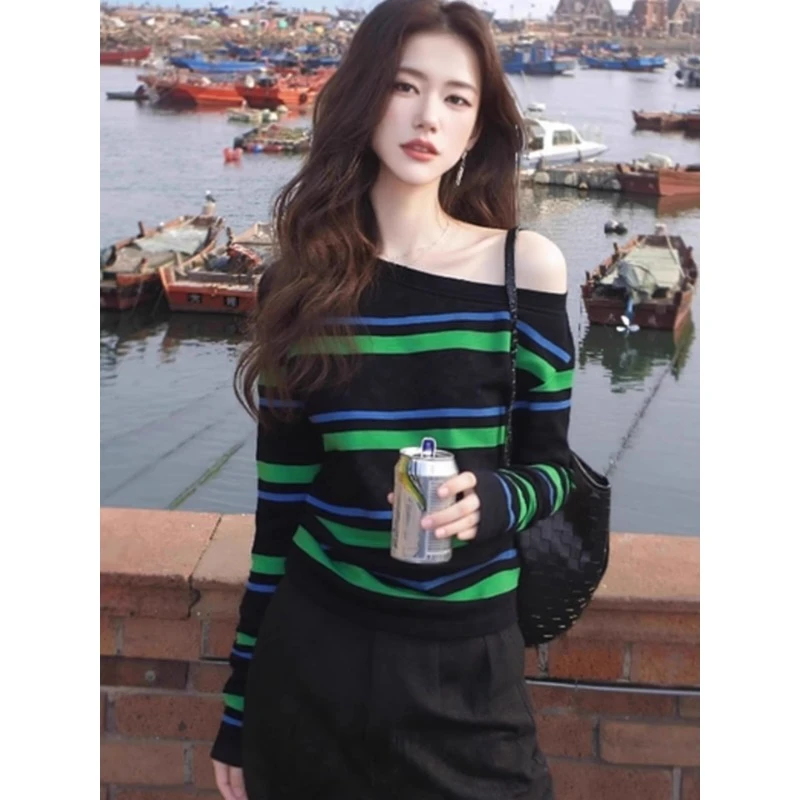 芯娇晴独特超好看上衣韩系慵懒风松弛感小众斜肩条纹T恤针织衫秋