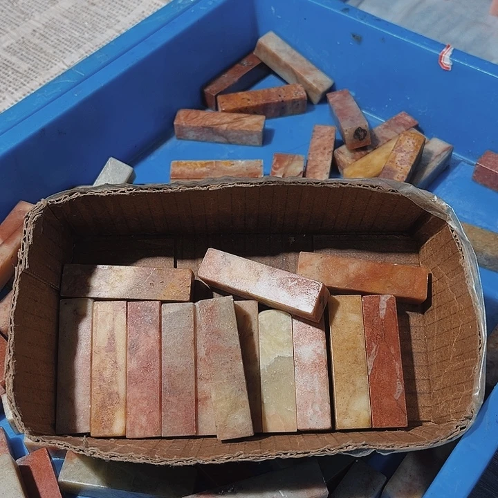 许***店老挝石寿山的微瑕料子