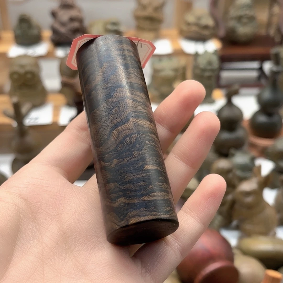 湫***光木黑柿木手把件摆件