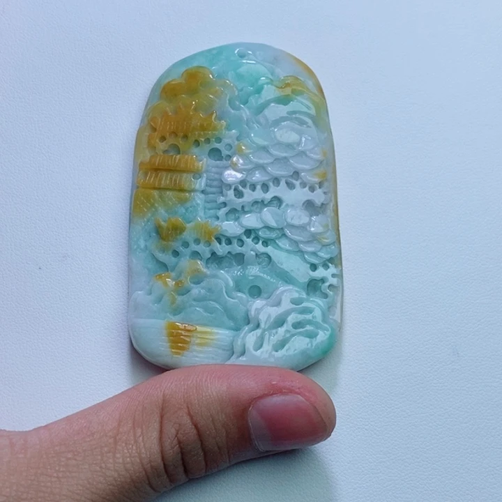 颈饰未镶嵌翡翠山水