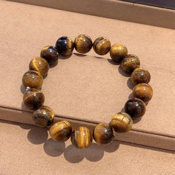 540  卡12金耀虎眼手串