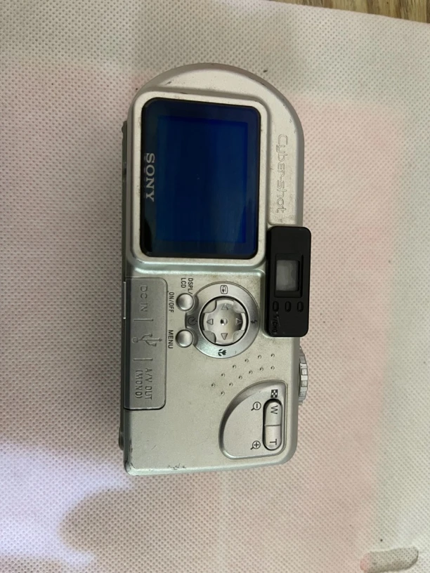 9新 Sony/索尼 p7 334万像素 3倍变焦 出片胶片感 自备索尼长棒