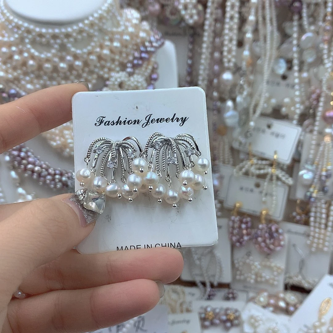 淡水珍珠银S925镶嵌耳饰