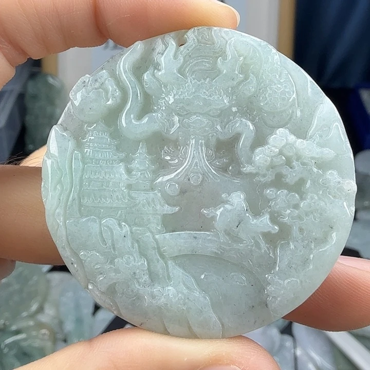 翡翠未镶嵌颈饰翡翠