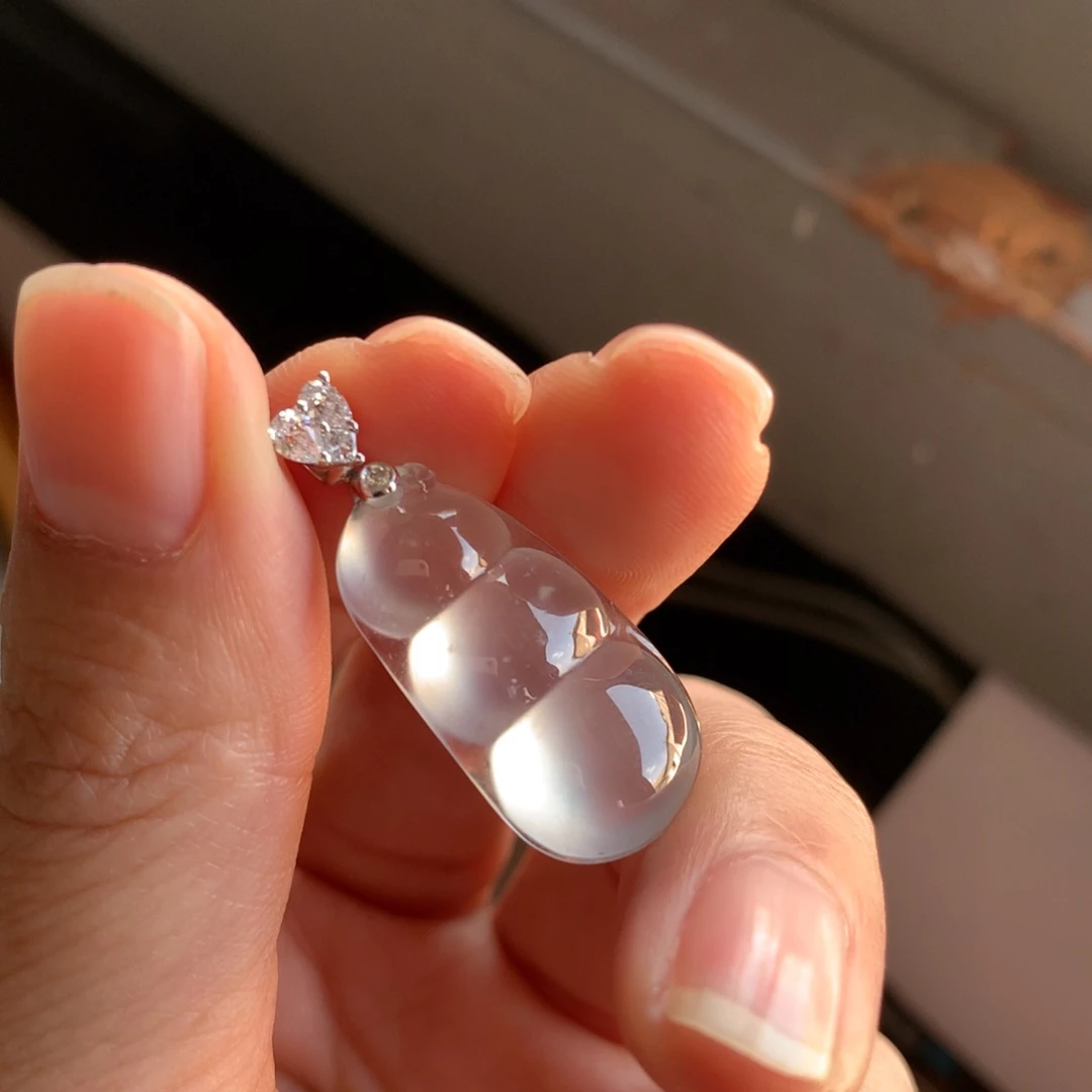 翡翠颈饰18K金镶嵌天然缅甸翡翠吊坠