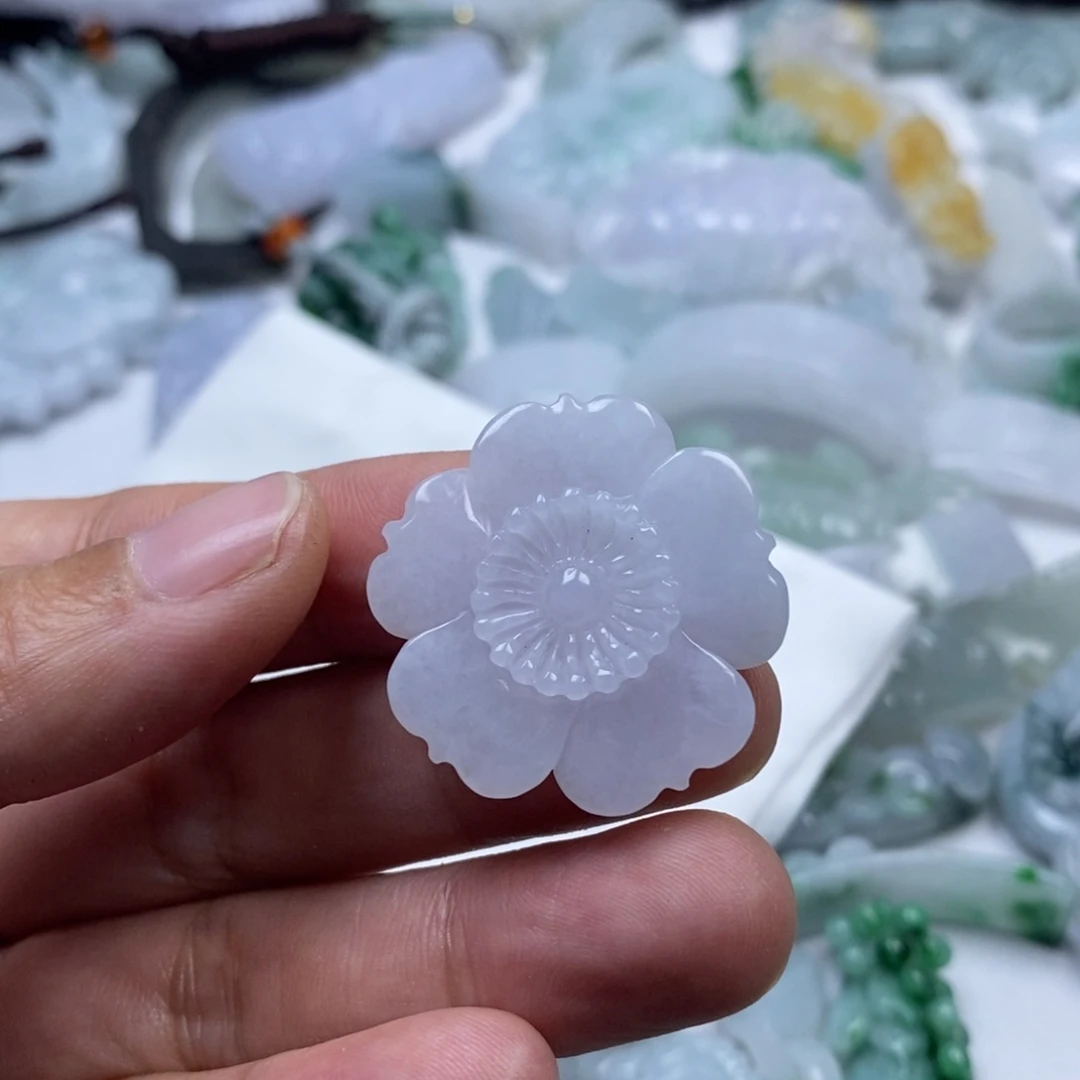 颈饰未镶嵌翡翠小*妃翡翠