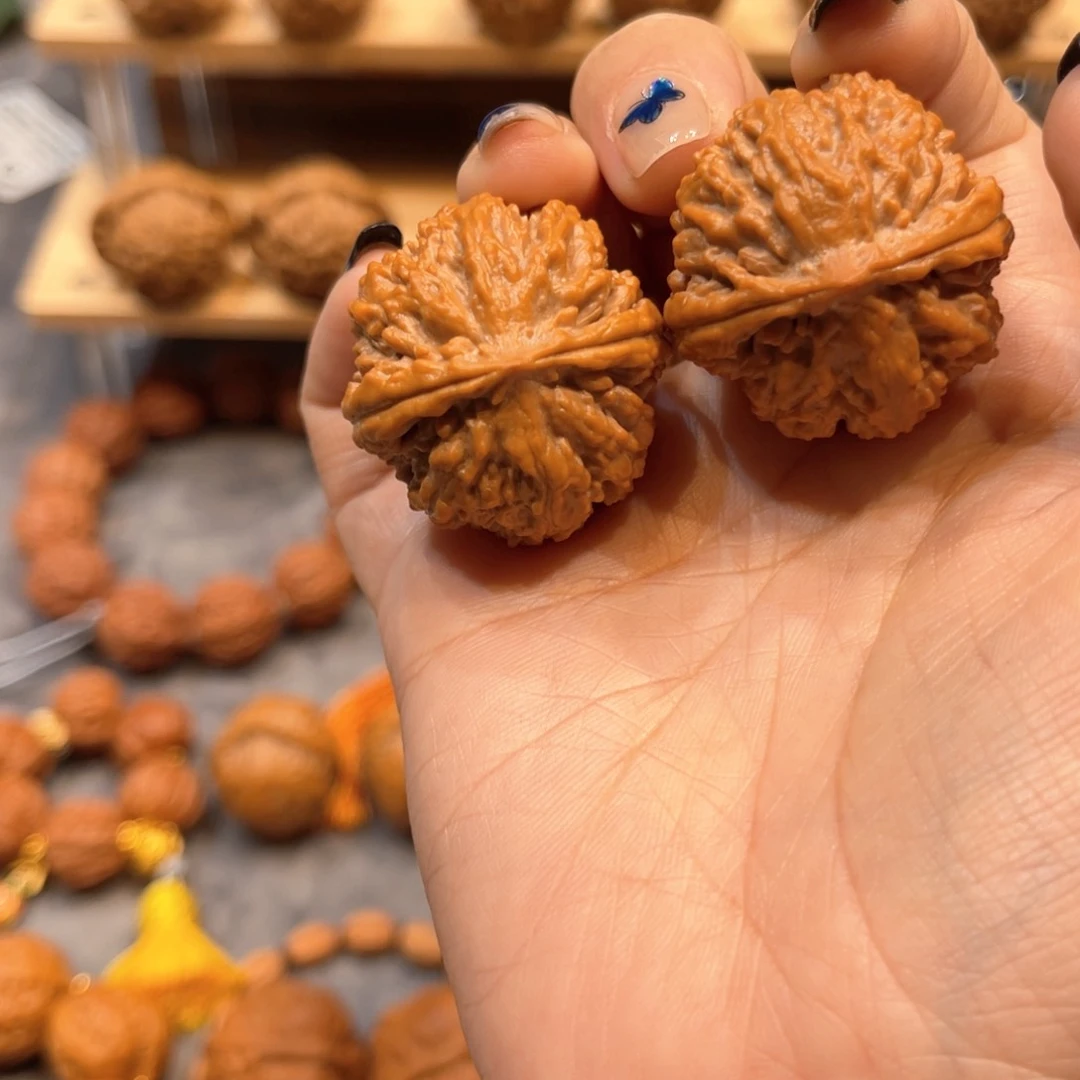 桃核把件玲珑球手捻