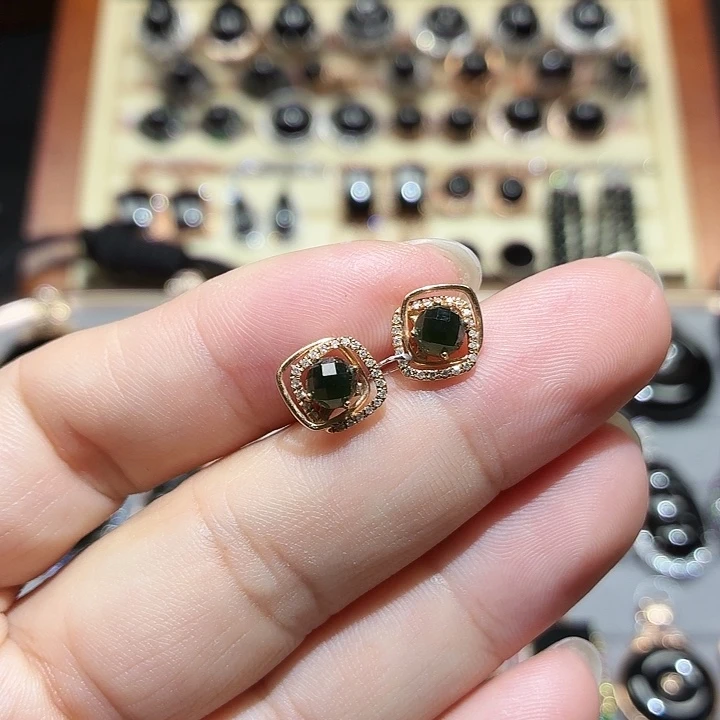 翡翠18K金镶嵌耳饰