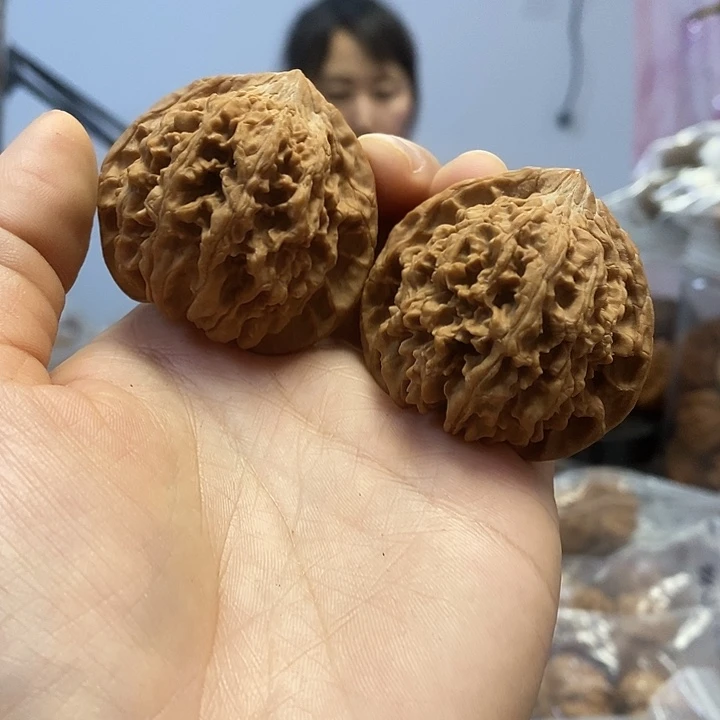 文玩核桃把件44.5满天星老树