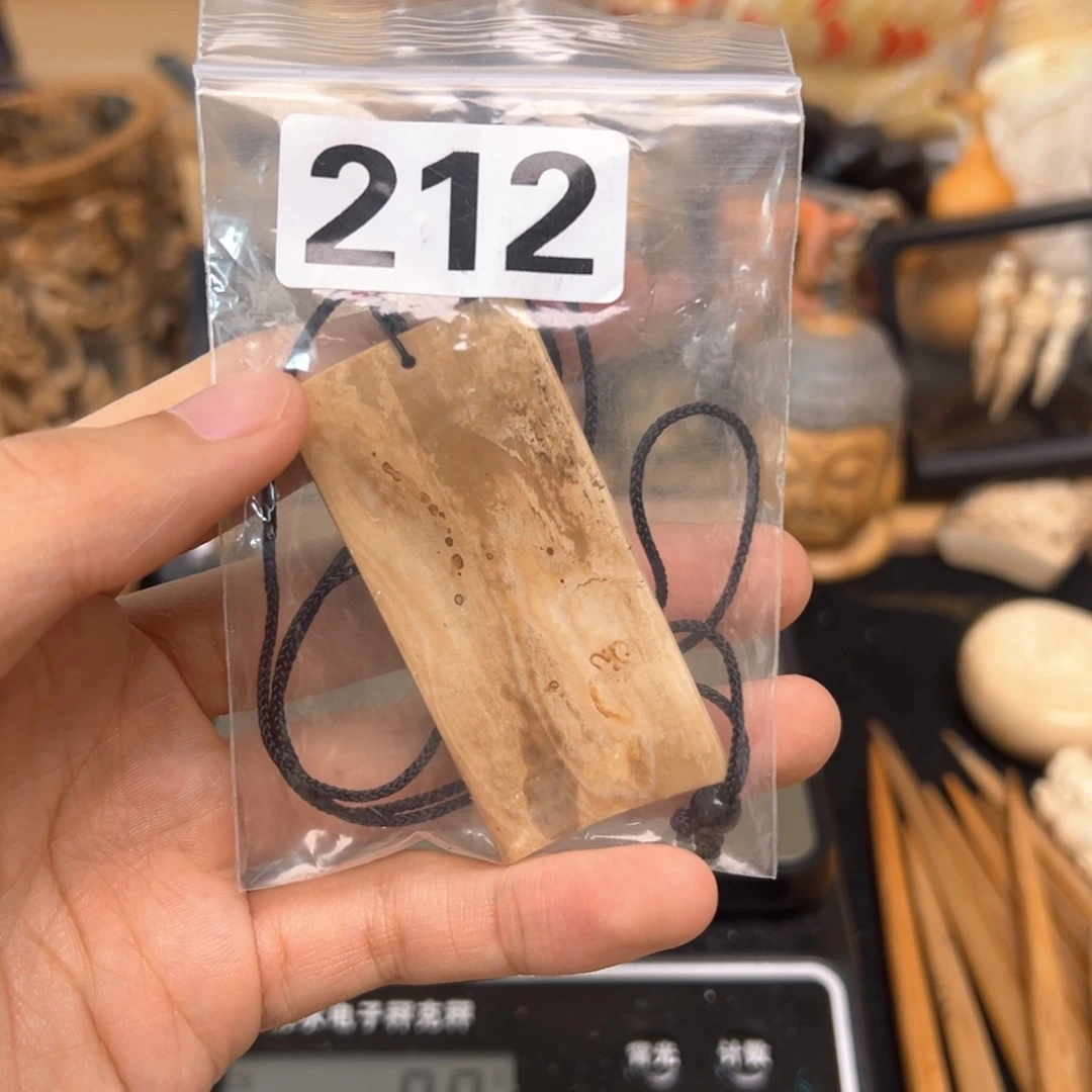 天然猛犸象牙瑕疵品