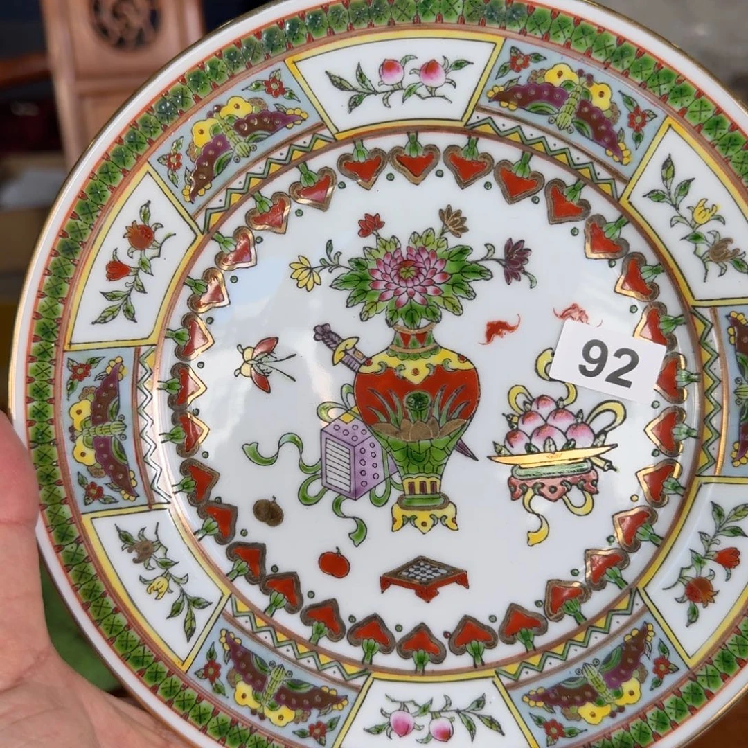 老瓷器有瑕疵请君慎拍