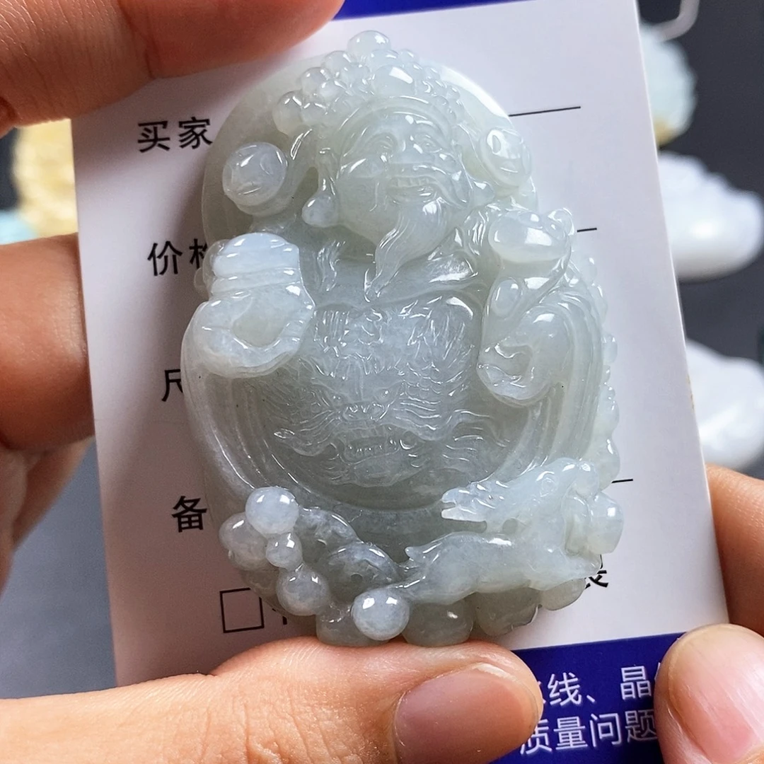 焱***斌颈饰未镶嵌翡翠翡翠