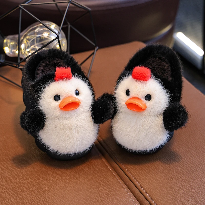小孩棉拖鞋冬季卡通可爱小企鹅拖鞋宝宝加绒可爱小鸭子毛毛拖鞋