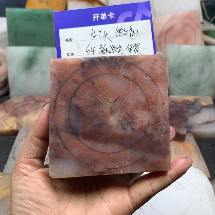 石英质玉手镯未镶嵌龙*头定制手镯