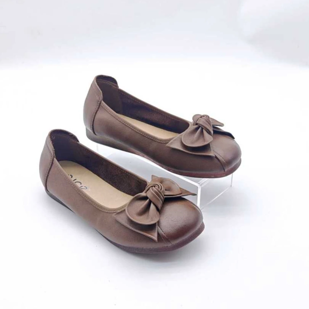 擦色皮圆头软底浅口妈妈鞋胶粘修面皮单鞋时尚百搭