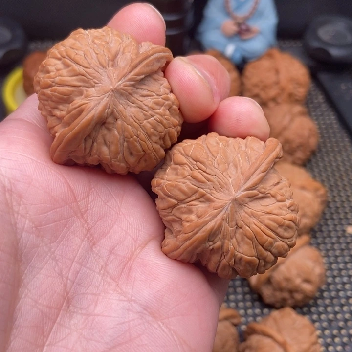 文玩核桃吊坠表**河磨盘