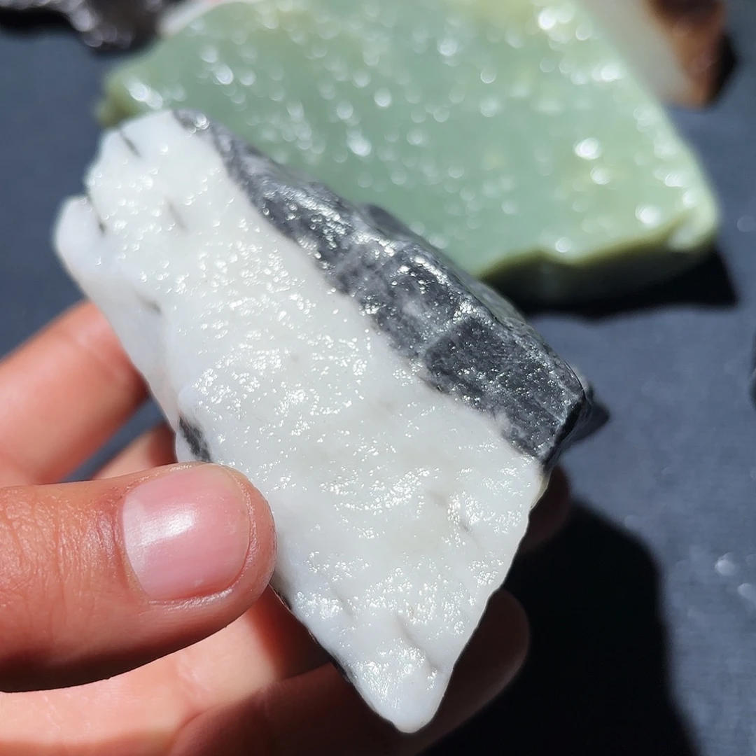 和田玉未镶嵌珠宝奇石