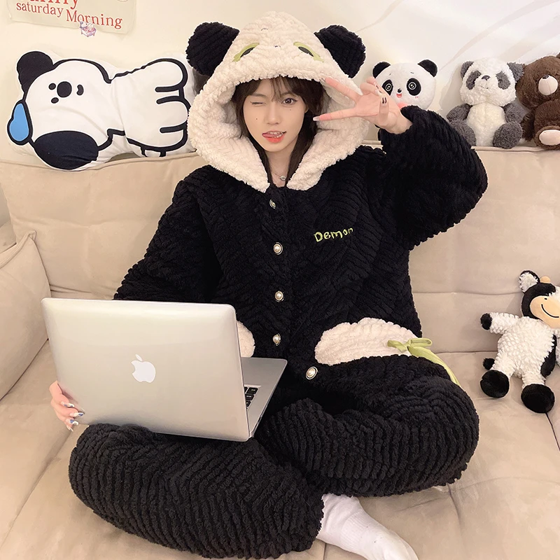 三层夹棉新款冬季长袖睡衣女黑色连帽卡通可外穿家居服套装B010