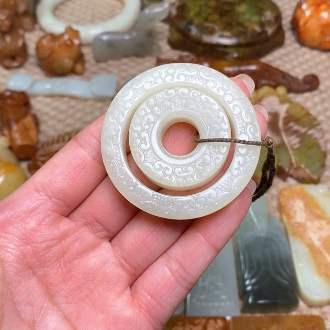 白玉菩提吊坠白玉菩提白玉菩提摆件