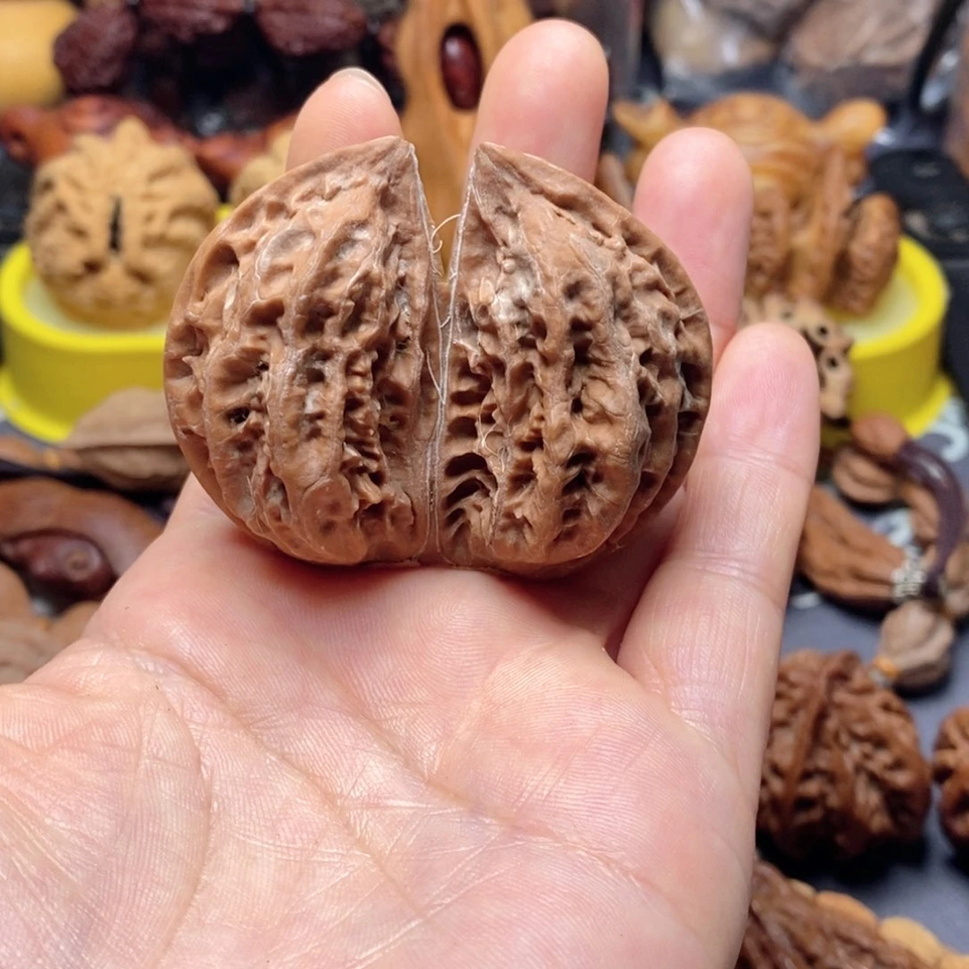 文玩核桃吊坠瑕疵98