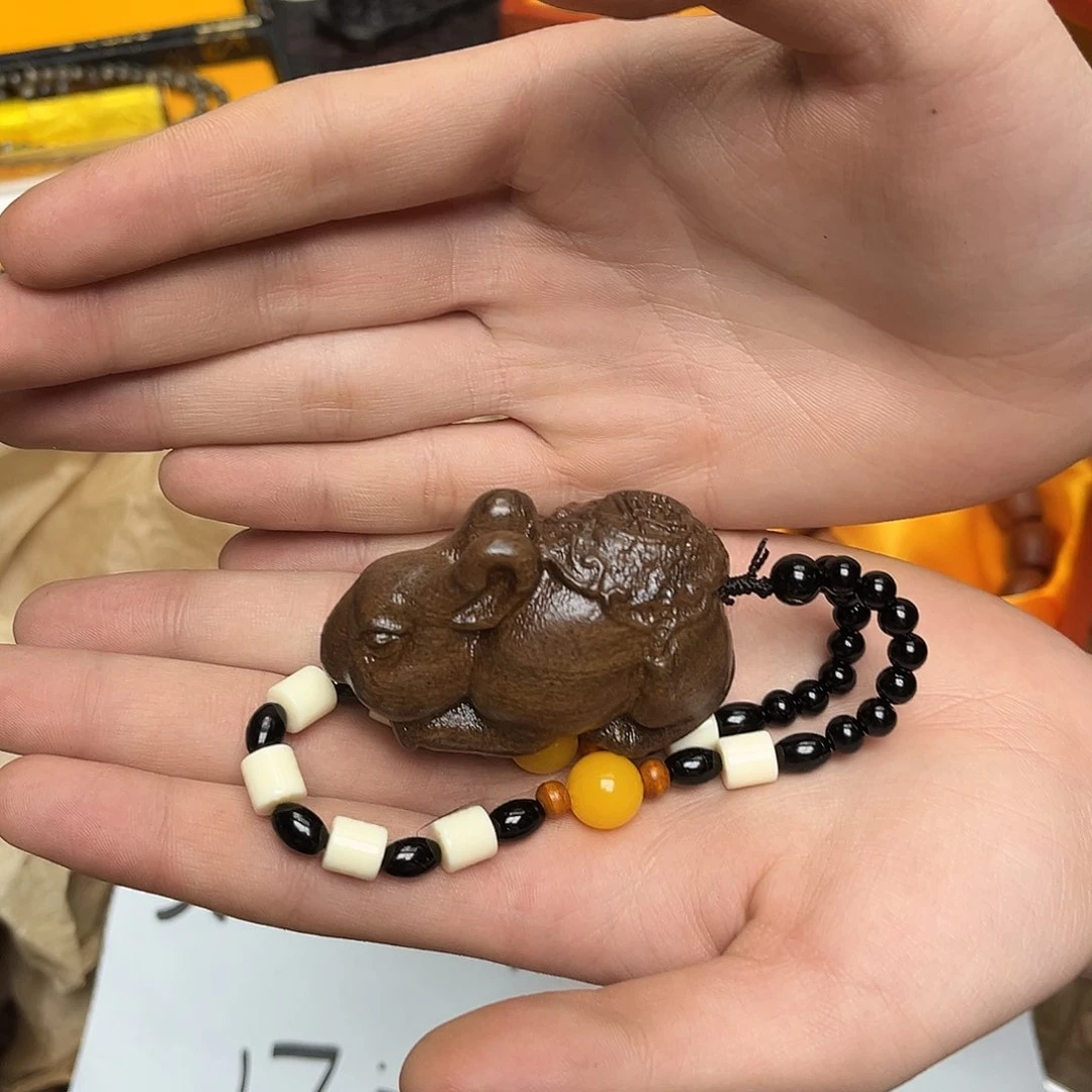 大叶紫檀（黑酸枝木类）