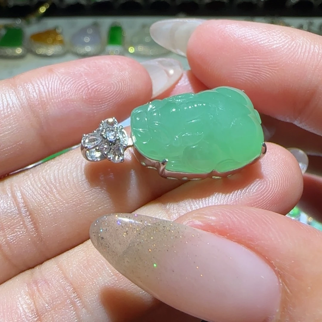 【闪购商品】翡翠18K金镶嵌颈饰天然