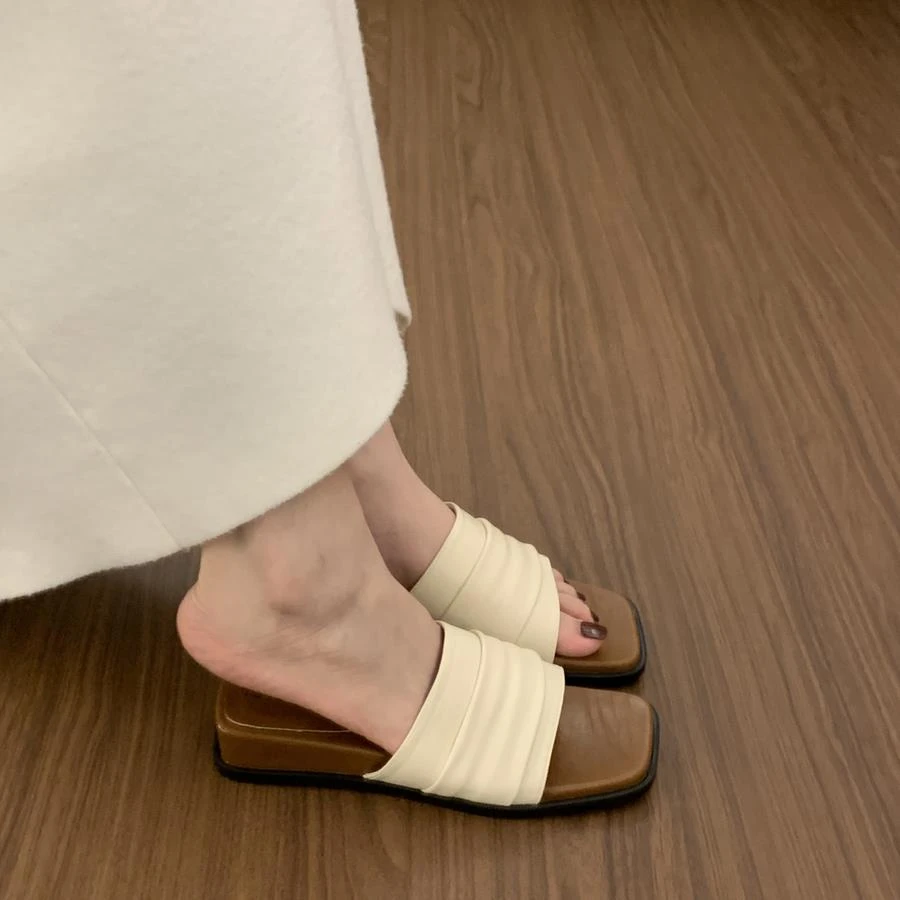 时尚坡跟露趾一字拖鞋女夏外穿年新款海边休闲沙滩凉拖鞋子女