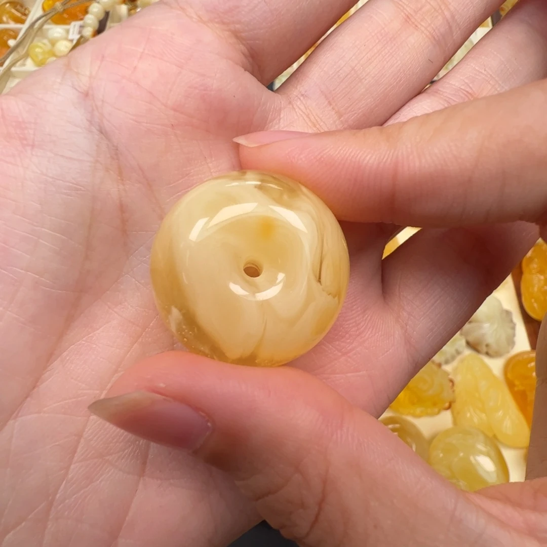 裸石蜜蜡未镶嵌蜜蜡