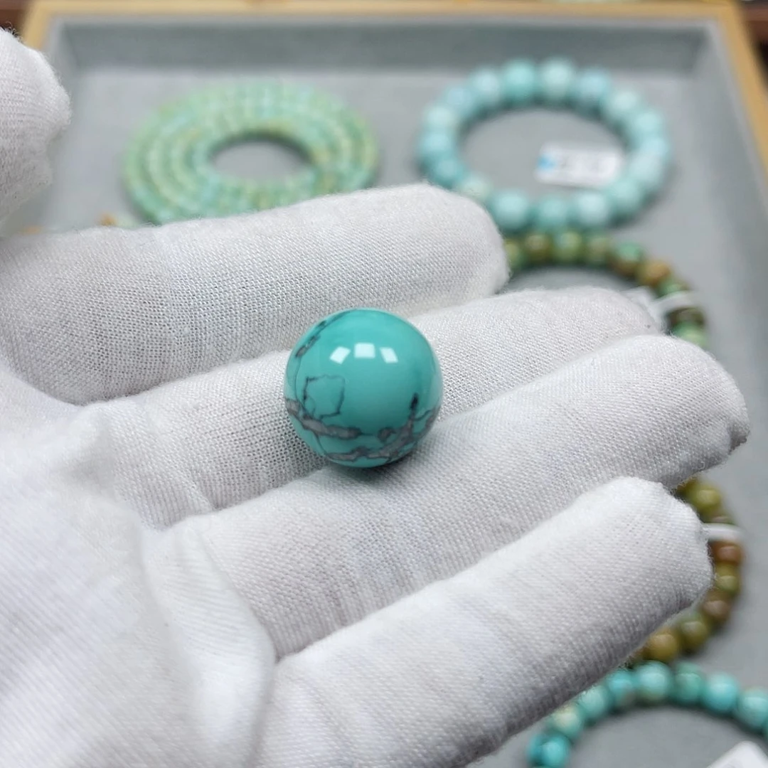 绿松石未镶嵌挂件