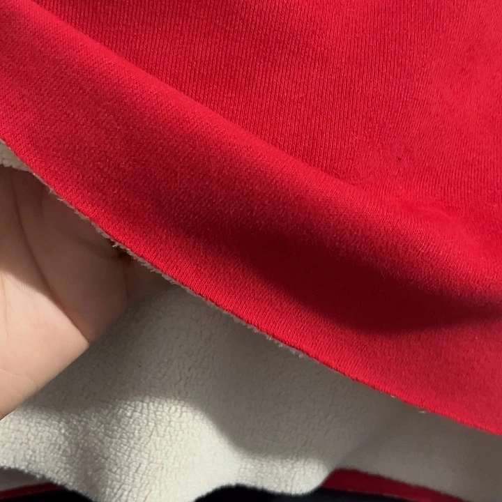 大红色奥粒绒1.8×2米长带螺纹