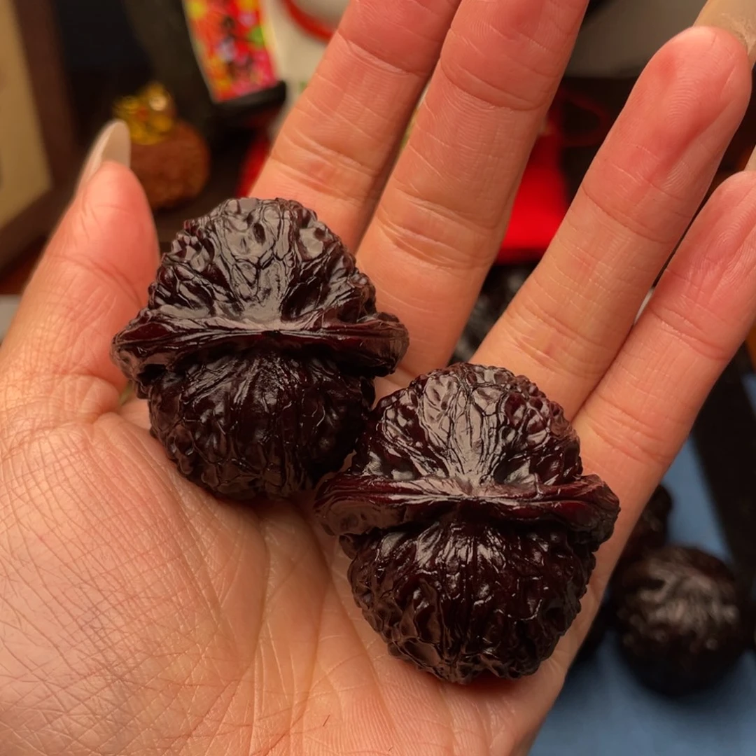 吊坠文玩核桃酒红灯