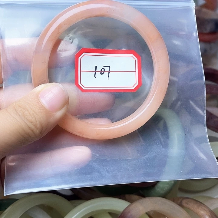 石英质玉手镯未镶嵌107