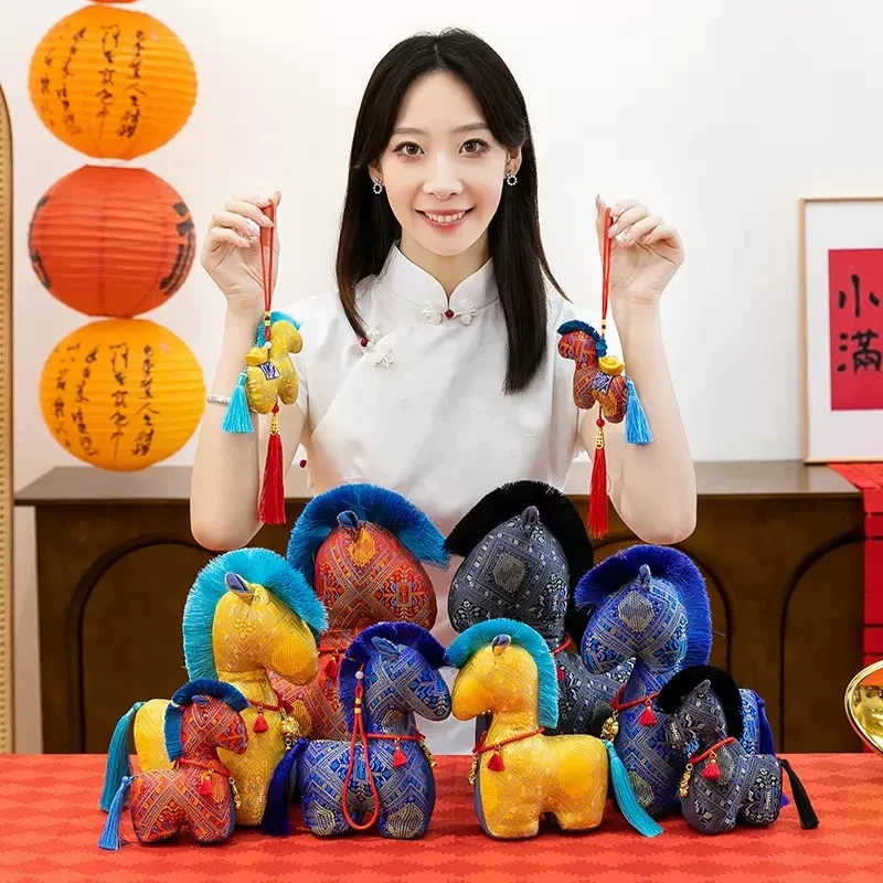 2026马年吉祥物公仔马年毛绒玩具生肖马玩偶小马开门红活动礼品