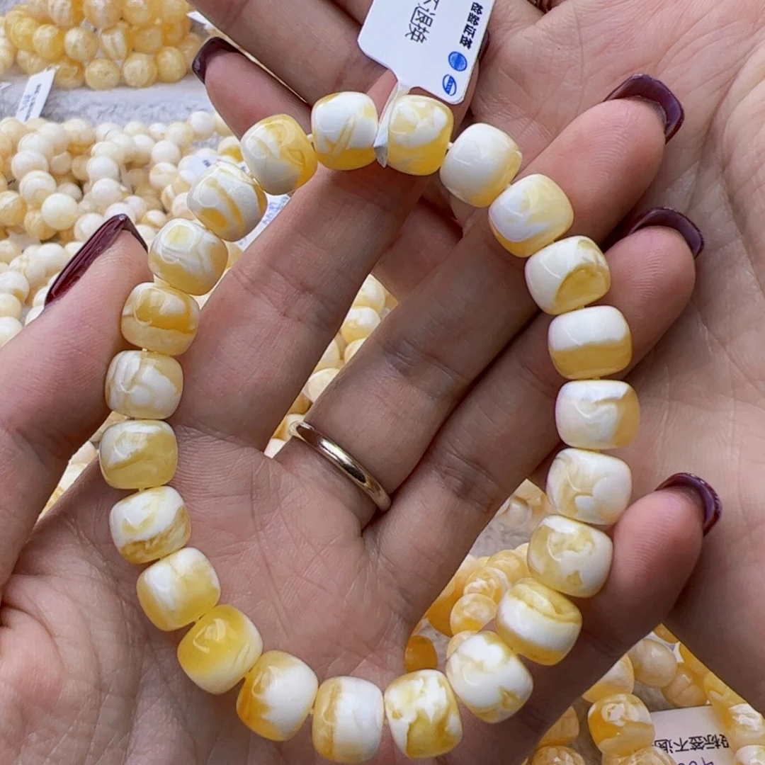 琥珀手链未镶嵌斑****13.6克