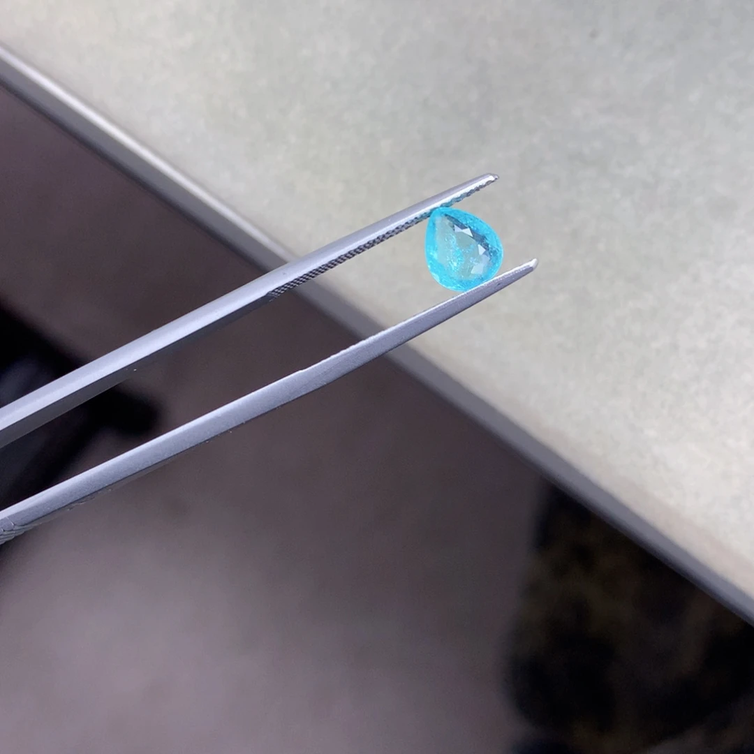 未镶嵌珠宝半成品帕拉依巴碧玺0.98ct 霓虹蓝 GRA