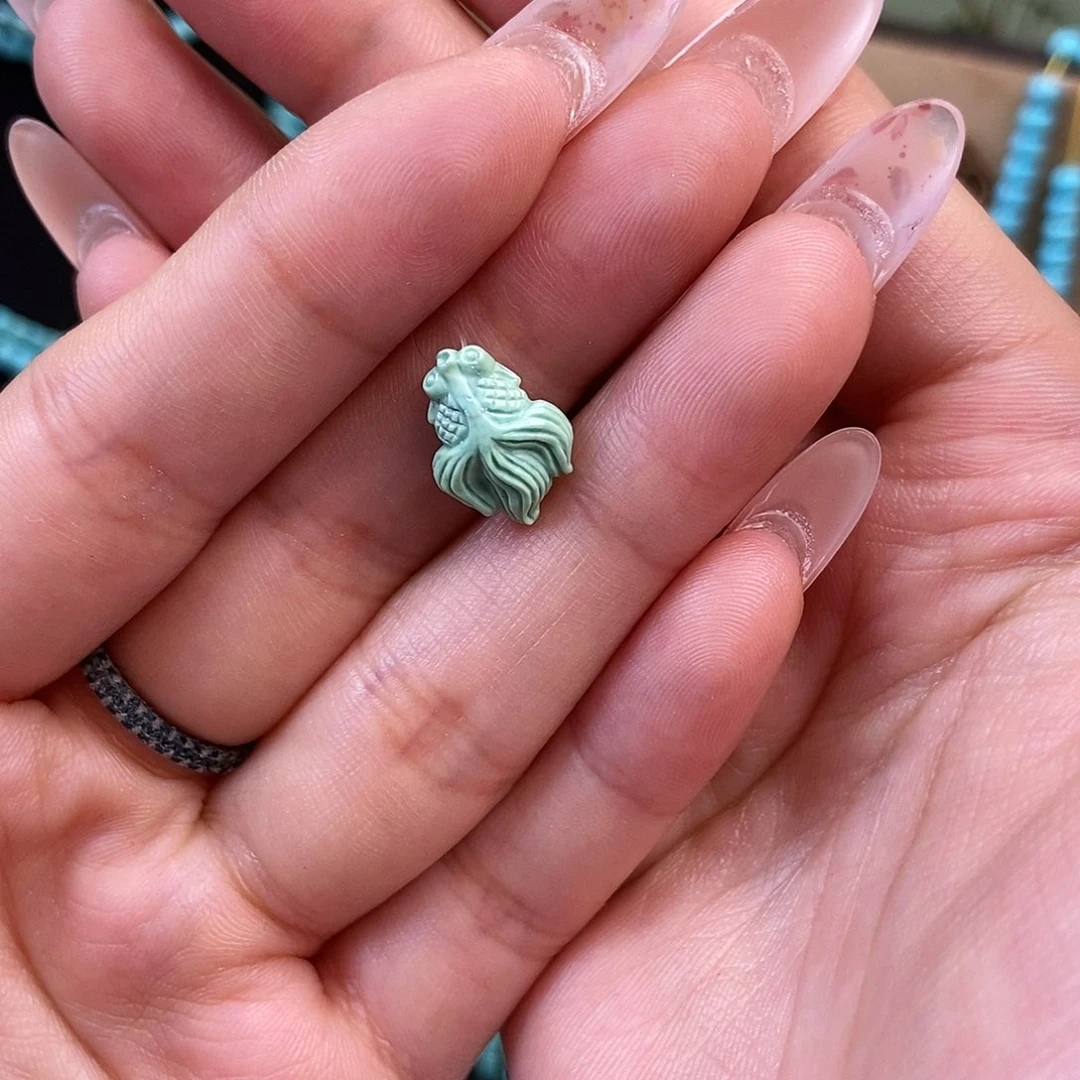 未镶嵌绿松石珠宝奇石