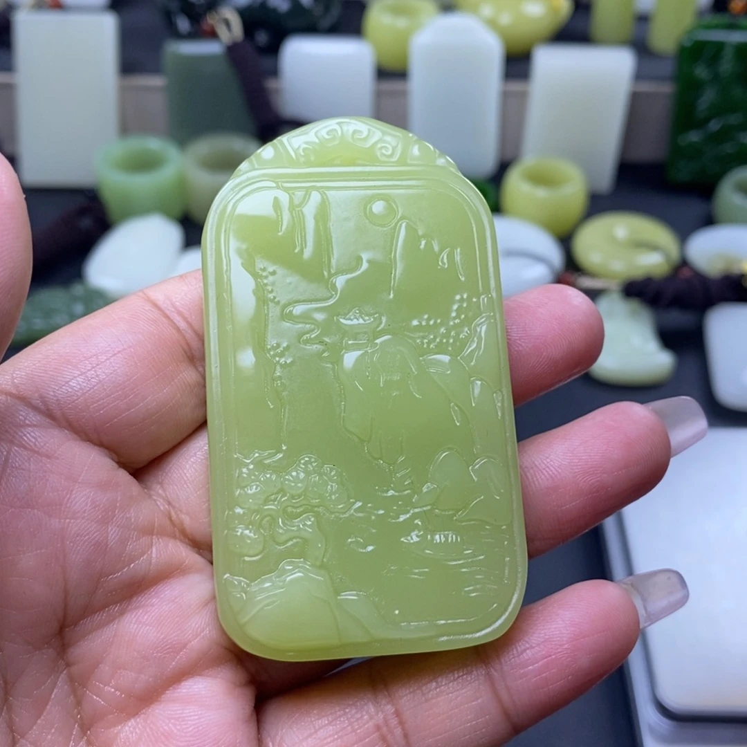 和田玉未镶嵌颈饰