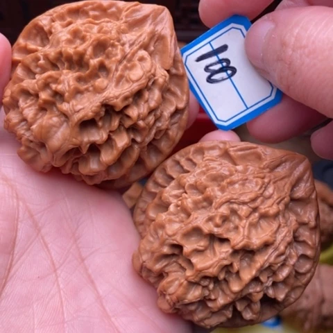 文玩核桃吊坠官帽52.3