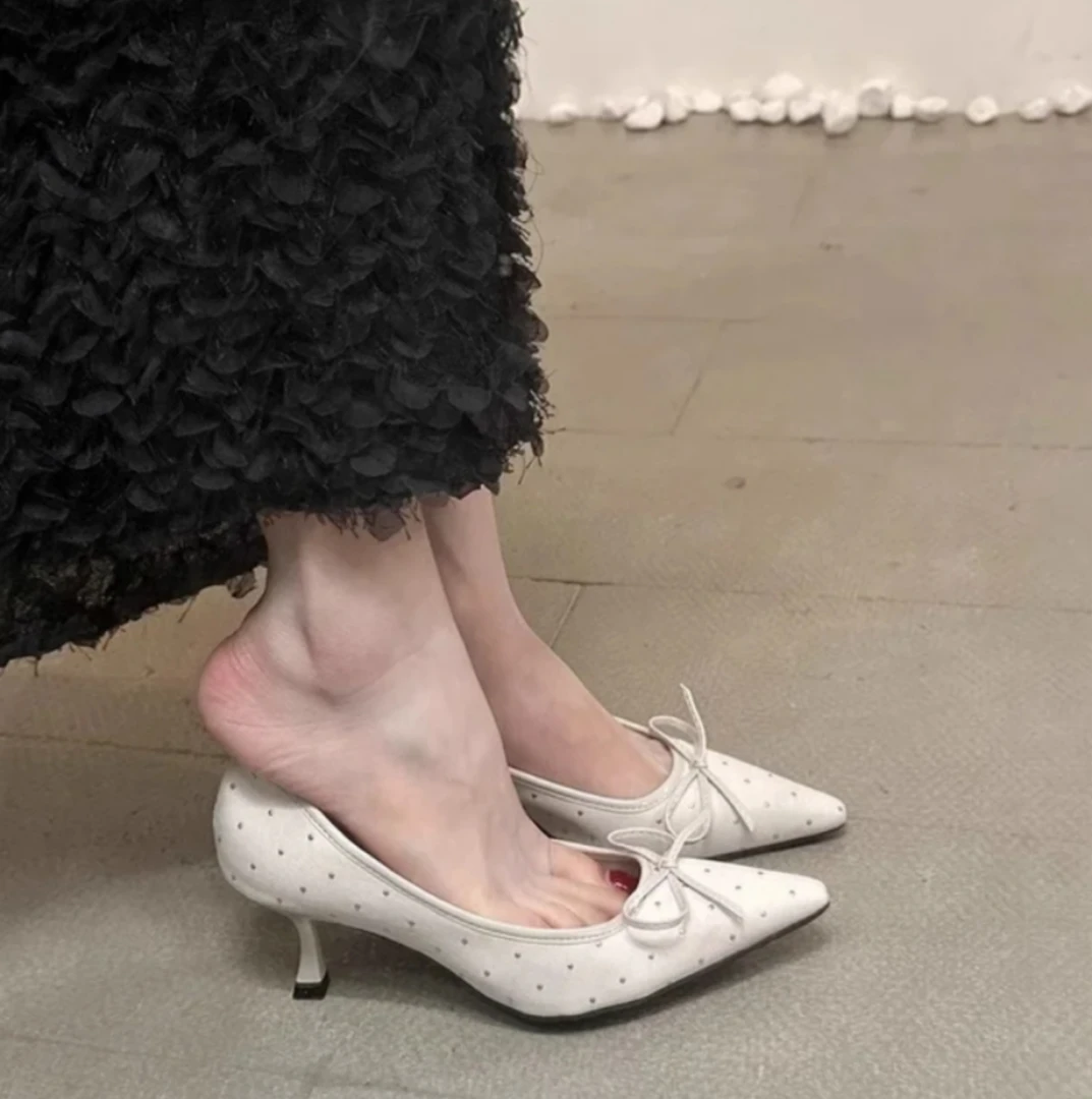 小猫跟气质法式配裙子高跟鞋2025春季新款浅口单鞋尖头亮钻细跟