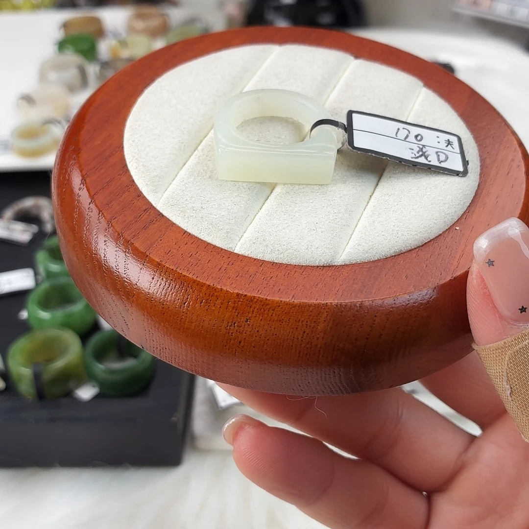 和田玉未镶嵌戒指Q68白马鞍内径17.6港码16